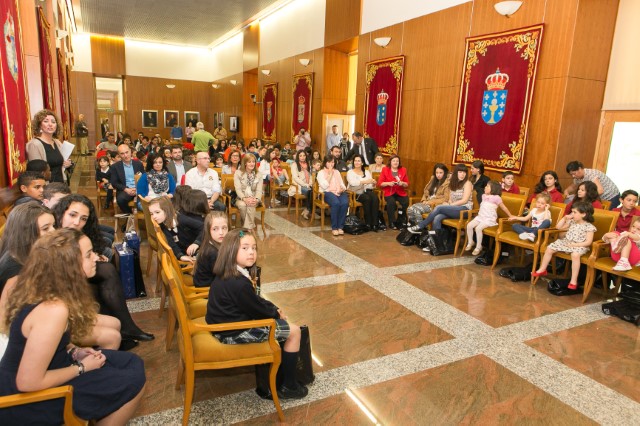 O Parlamento de Galicia entrega os premios da III edición do seu concurso escolar